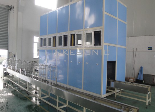 五金沖壓件氣相型清洗機(jī)