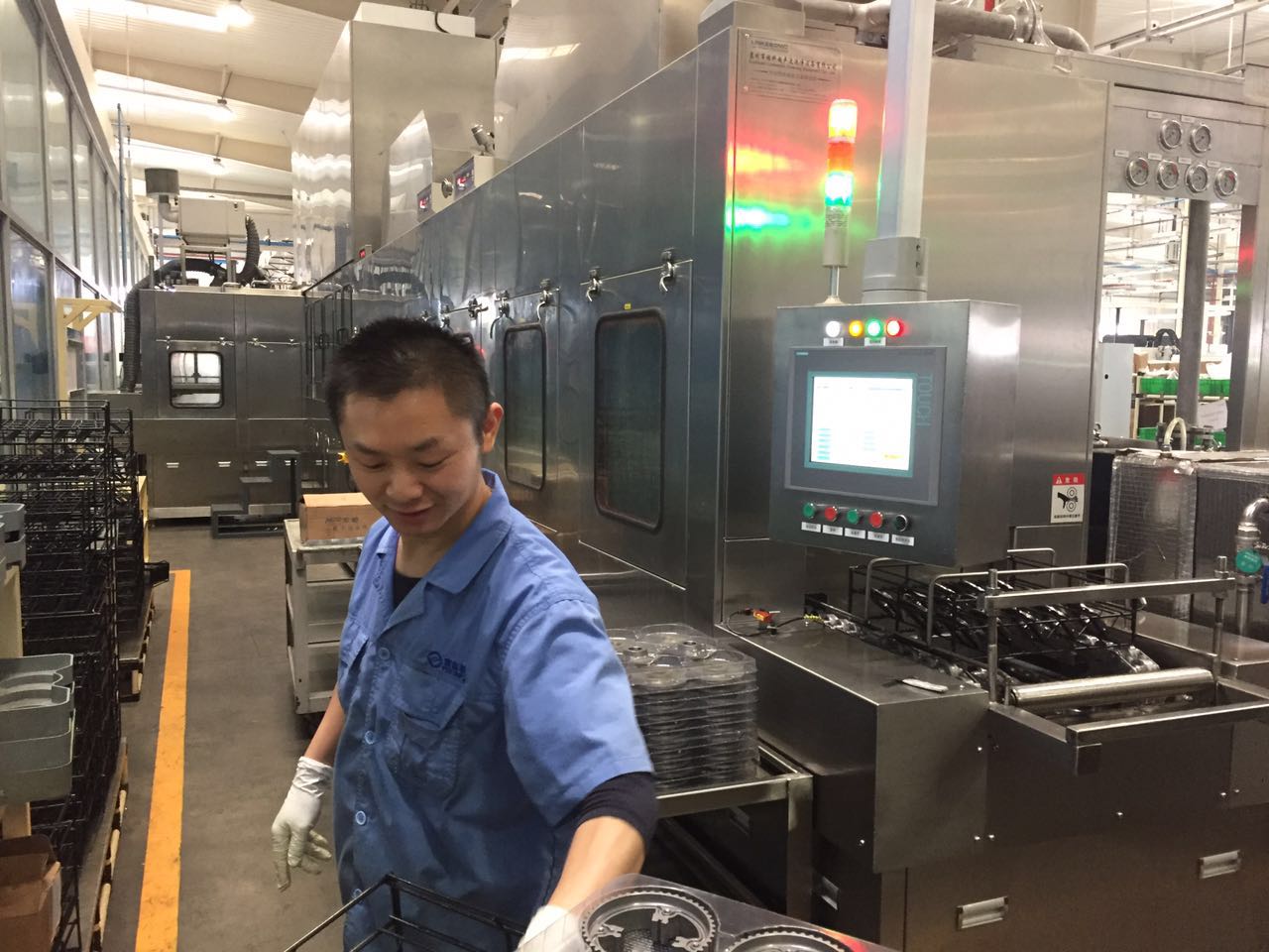 全自動(dòng)新一代清洗機(jī)